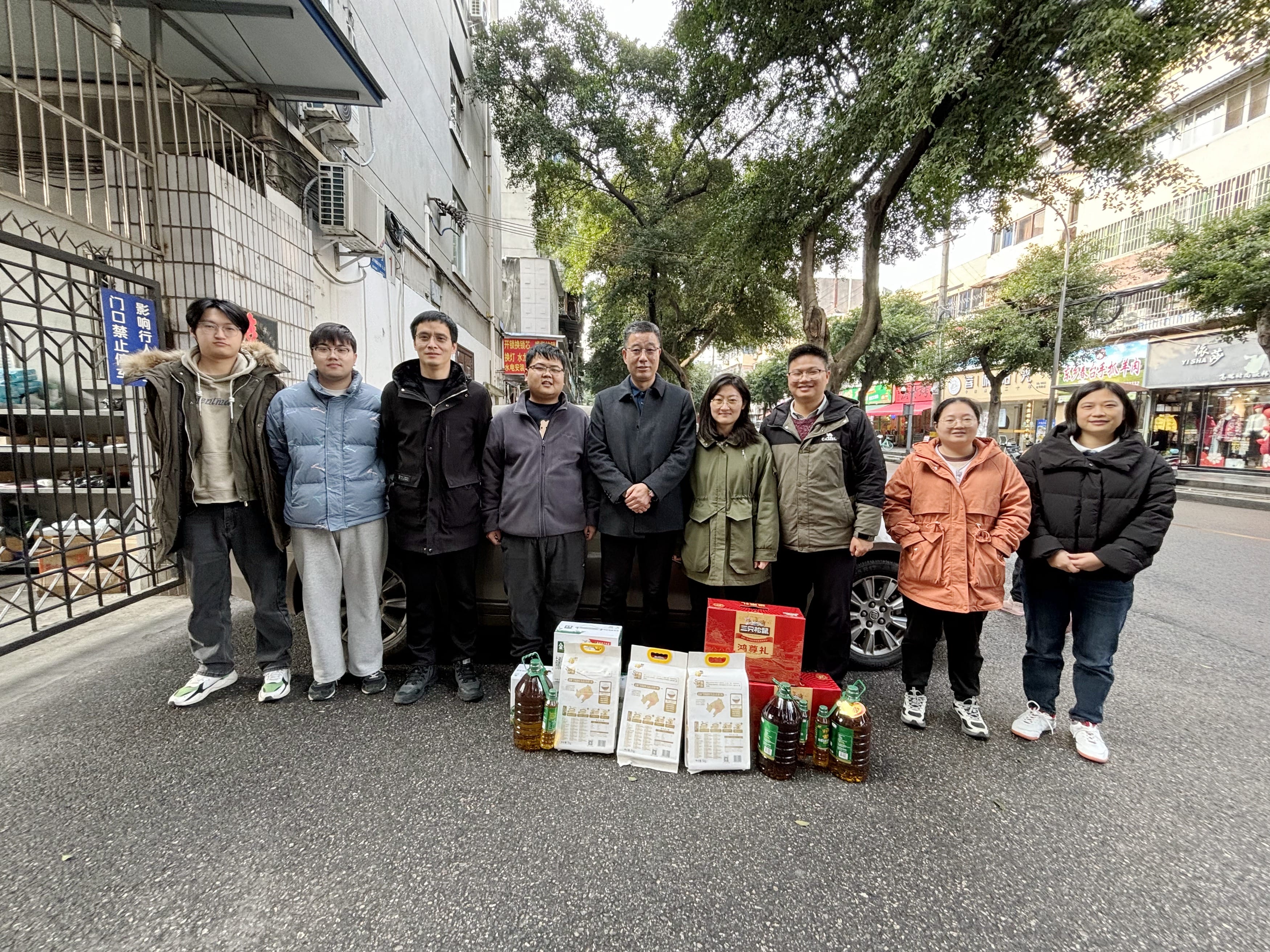 ��Ȼ���ҹ�������Ŀ����ů