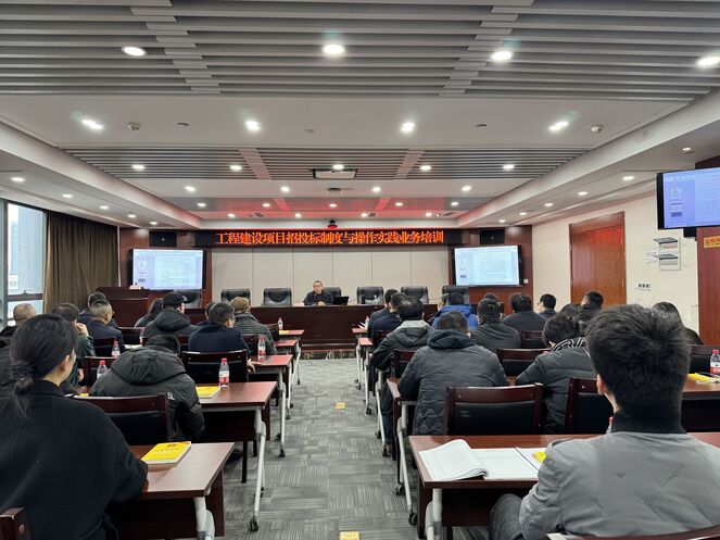 �����Ͻ��輯�ſ�չ���̽�����Ŀ��Ͷ���ƶ������ʵ��Ӫҵ��ѵ